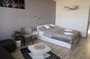 Üveghíd Apartman